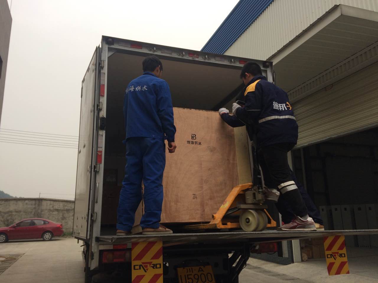 二次供水設(shè)備運(yùn)輸安全.jpg 二次供水設(shè)備運(yùn)輸安全.jpg